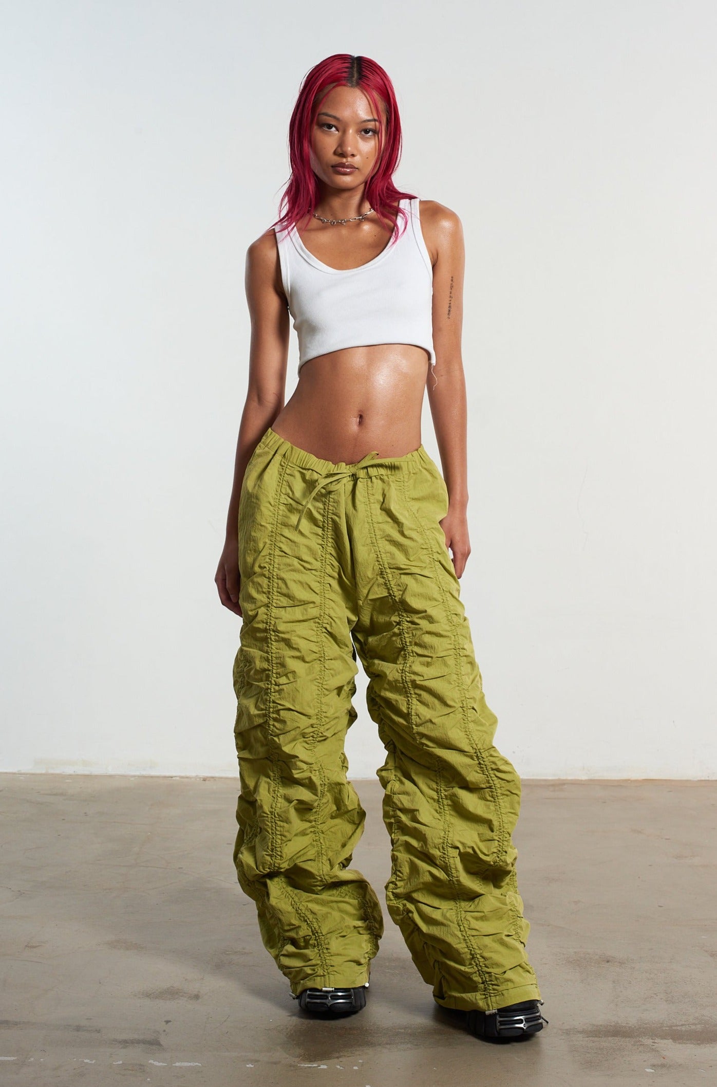 Bungee Parachute Pant Green – The Ragged Priest