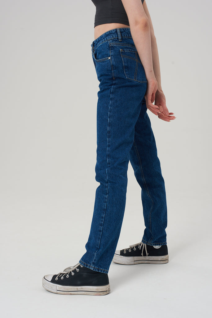 Butt cut jeans - indigo