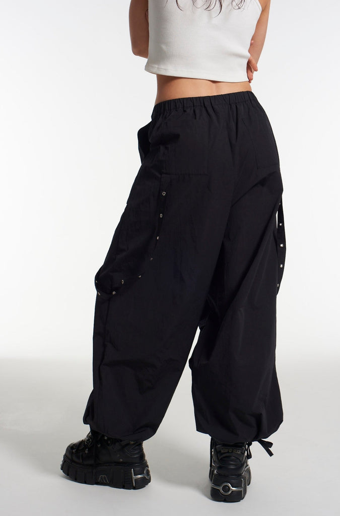 Nomad Parachute Pants